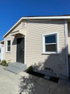 Building Photo - 1341 W 90th Pl