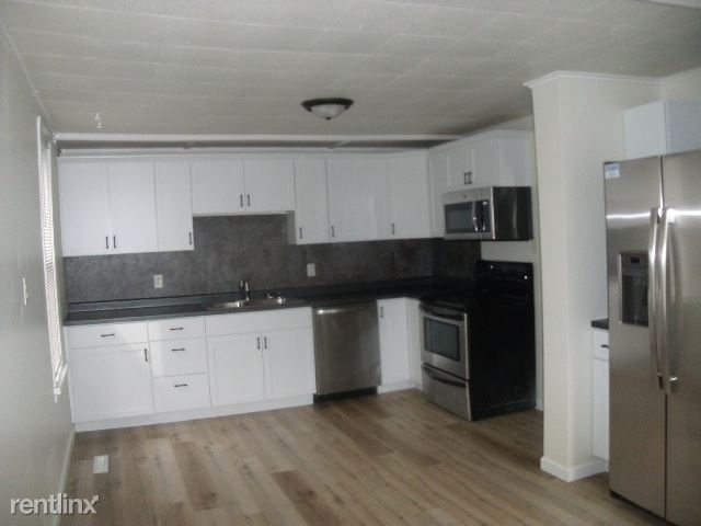 Building Photo - 3 br, 1.5 bath Mobile Home - 1410 N 11th st