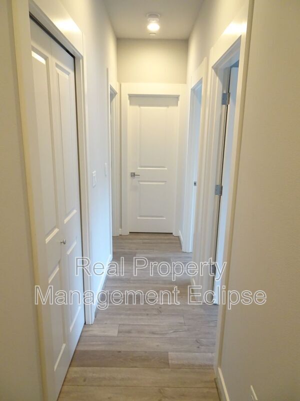 Foto del edificio - 21721 24th Ave SE