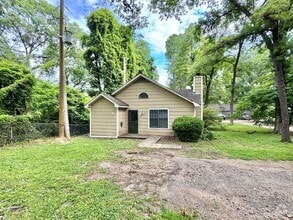 Building Photo - 653 Lagrange Pk Cv