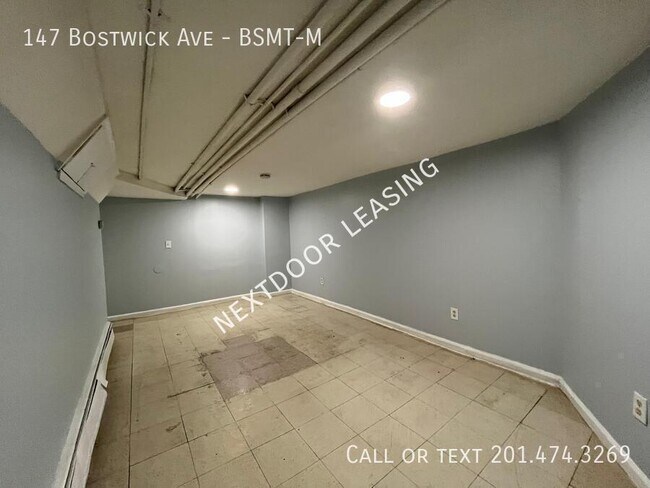 Foto del edificio - 147 Bostwick Ave