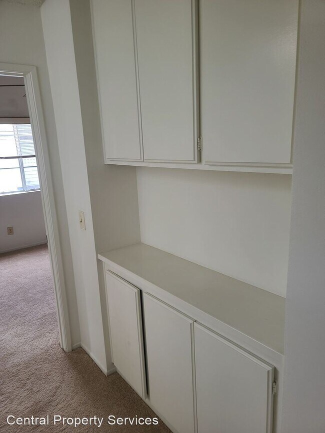 Building Photo - 2 br, 2.5 bath House - 1026 Barber Ln