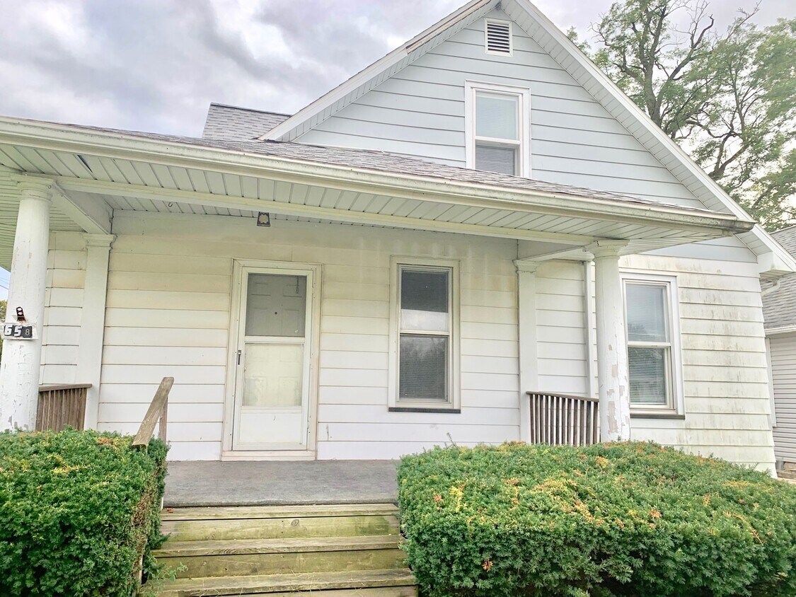 658 6th St, La Salle, IL 61301 House Rental in La Salle, IL