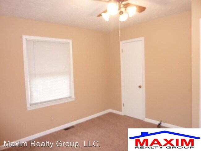 Building Photo - 4 br, 2 bath House - 10909 LEAVENWORTH ST
