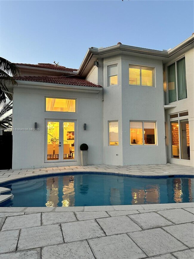 Foto del edificio - 6801 NW 113th Ct