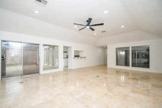 Building Photo - 7822 Albin Ln