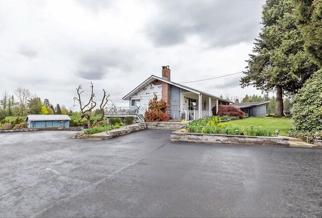 Photo du bâtiment - 29872 Townshipline Rd