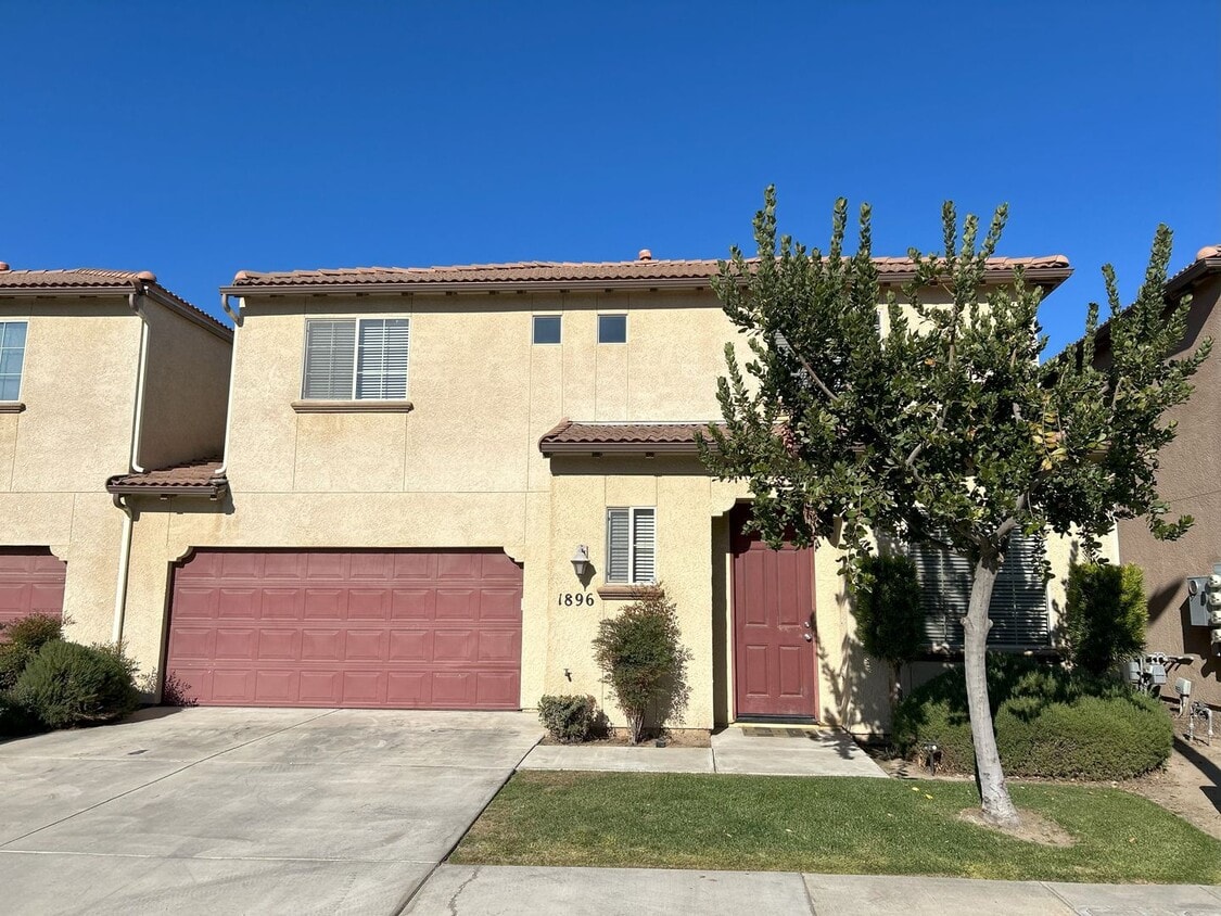 1896 W Roby Ave, Porterville, CA 93257 House Rental in Porterville