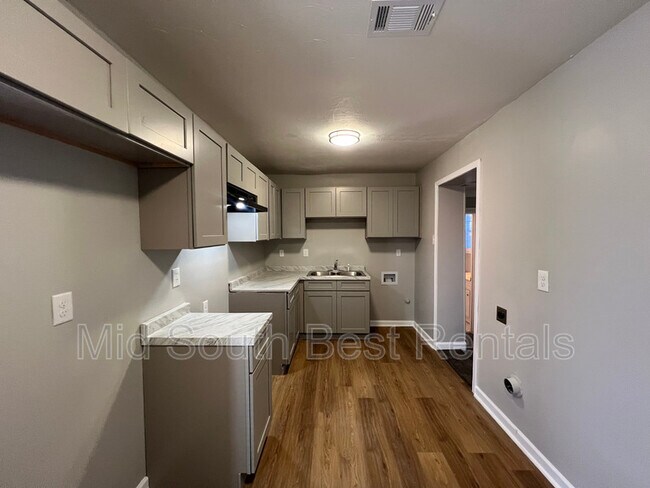 Foto del edificio - 3605 New Horn Lake Rd