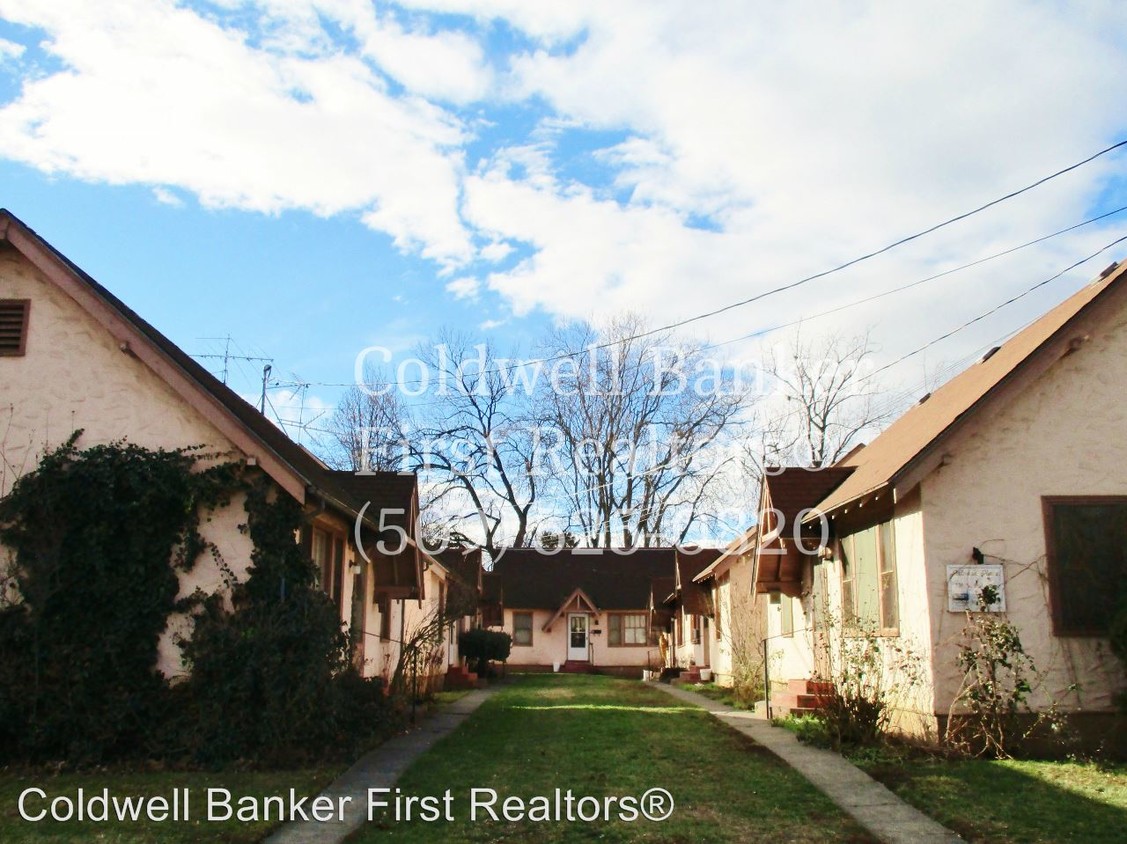 Primary Photo - 318 S Palouse St