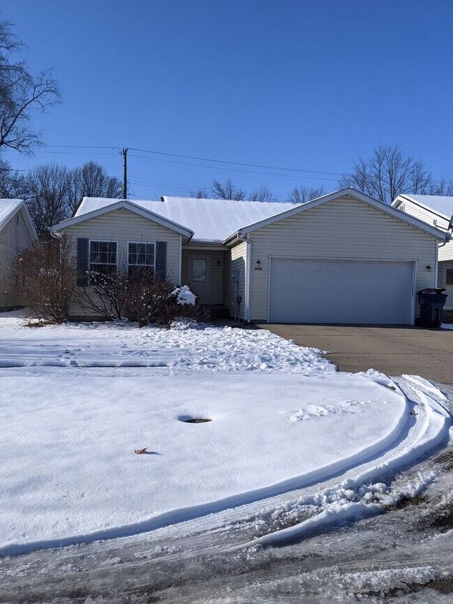 Foto del edificio - 3 BR, 2 BA home on the northside near shopping