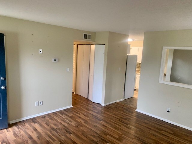 Foto del edificio - 11000 Waycross Ave