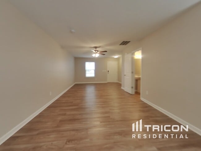 Building Photo - 6415 Pennacook Dr