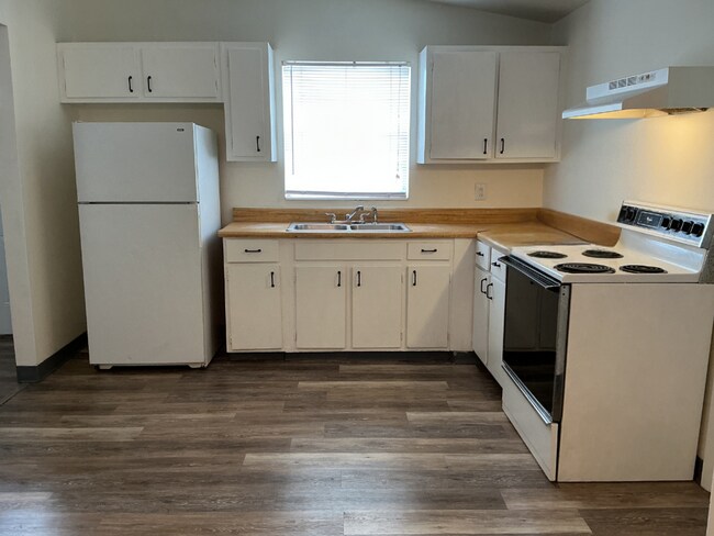 Foto del edificio - 2BR Home in South Lakeland – Move-In Ready