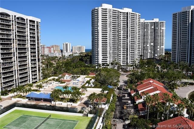 Foto del edificio - 3610 Yacht Club Dr