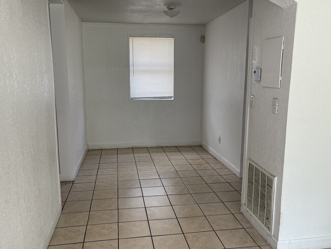 Foto del edificio - 3249 Mabry Terrace