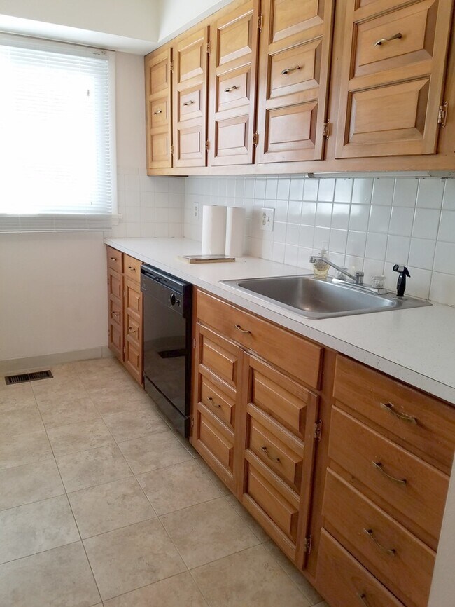 3502 Snyder Ave, Cheyenne, WY 82001 Townhome Rentals in Cheyenne WY