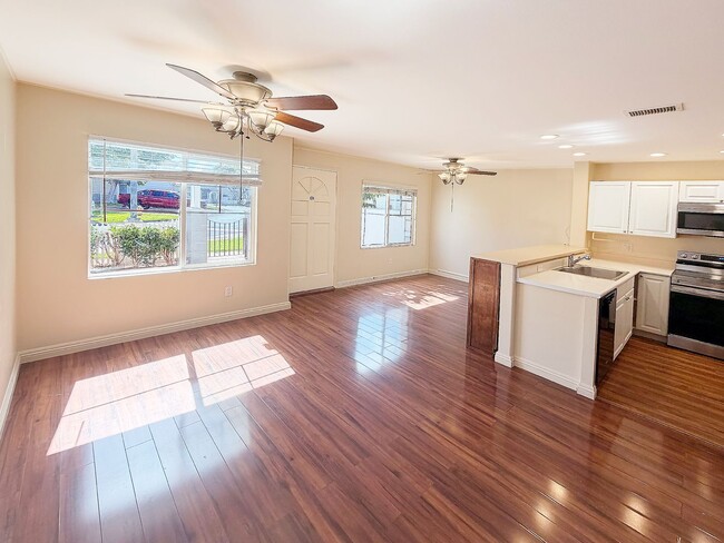 Building Photo - 91-1031 Kaimalie St #4K5