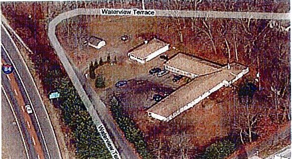 Primary Photo - 138 Underhill Rd