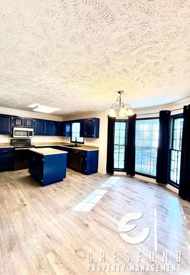 Building Photo - 4 Bed, 2.5 Bath - MINUTES FROM FORT LIBERT...