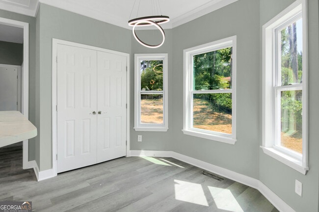 Building Photo - 3439 Twin Village Ct SW