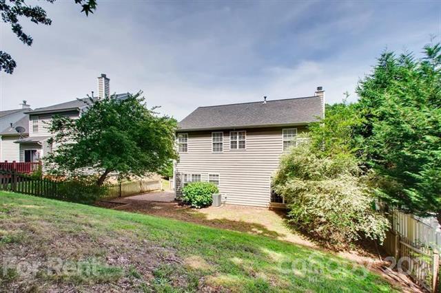 Building Photo - 15035 Annan Ct
