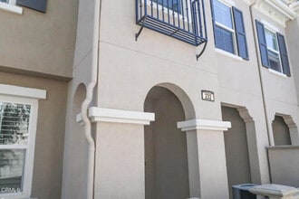 Building Photo - 232 Lightwood St