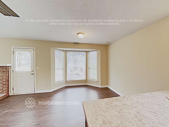 Foto del edificio - 8627 Lockerbie Ln