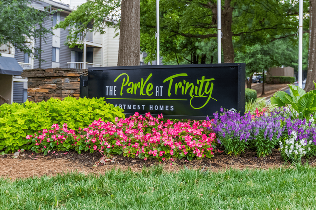 Foto del edificio - The Parke at Trinity Apartment Homes