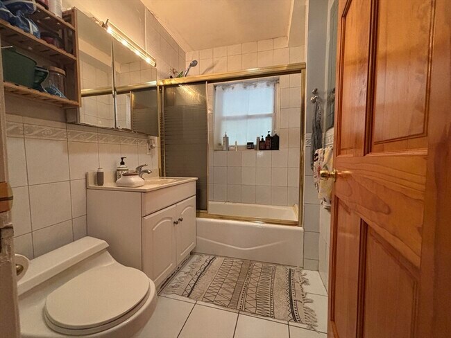 Foto del edificio - 736 Washington St