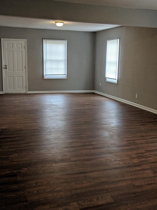 Foto del edificio - 1516 Oakwood Ave NE
