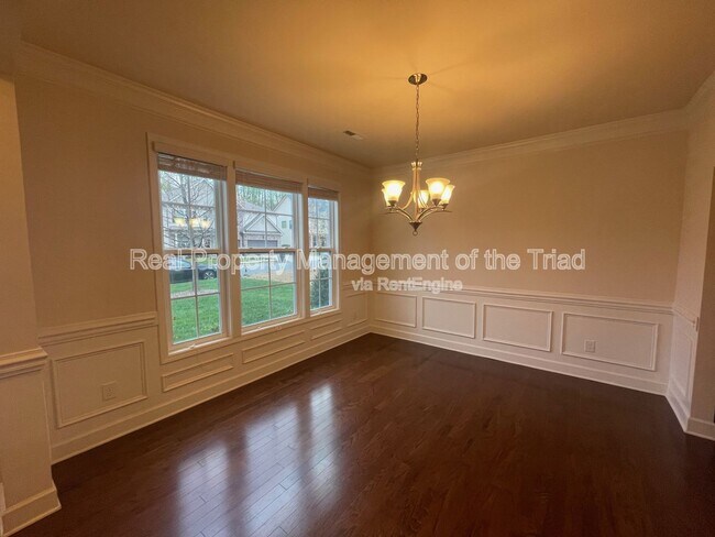 Foto del edificio - 306 Summerwalk Rd