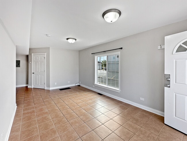 Foto del edificio - 3135 Chicago Rd