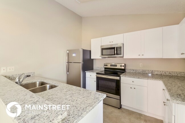 Building Photo - 5635 Sunup Dr