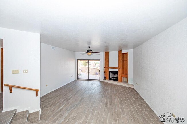 Foto del edificio - 2136 S 14th Ave