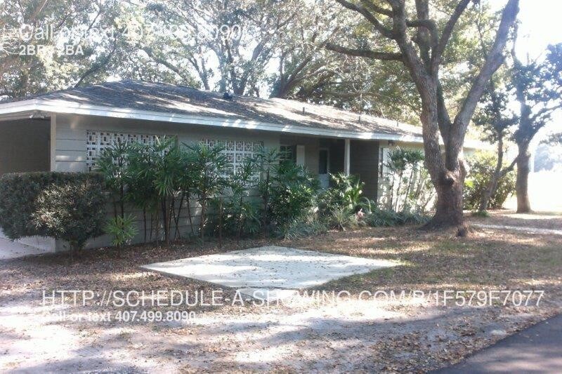 Primary Photo - 100 Pine Circle Dr