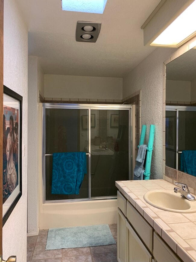 Building Photo - 3105 Camino Caballete NW
