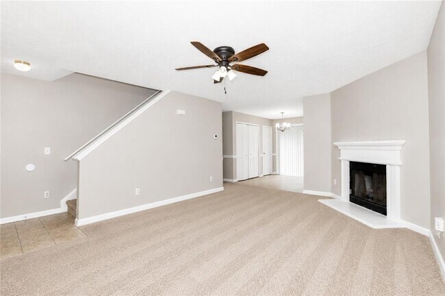 Building Photo - 6989 Setters Way
