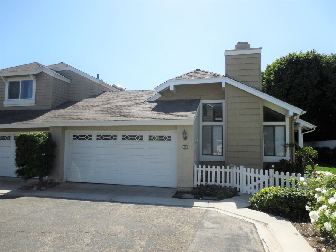Primary Photo - Newly Updated Condo in Irvine, with Two Ca...