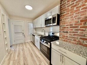 Building Photo - 5017-5019 Wyandotte St