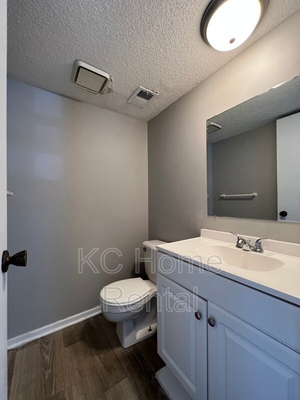 Foto del edificio - 808 SW Meadowridge Dr