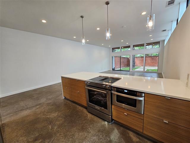Foto del edificio - 4215 Roseland Ave