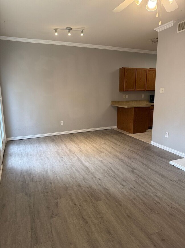 Foto del edificio - 510 Vienna Ct