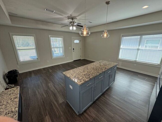 Foto del edificio - Pensacola - Downtown - 3 Bedroom, 2 Bathroom