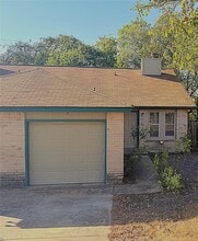 Building Photo - 12800 Tomanet Trail