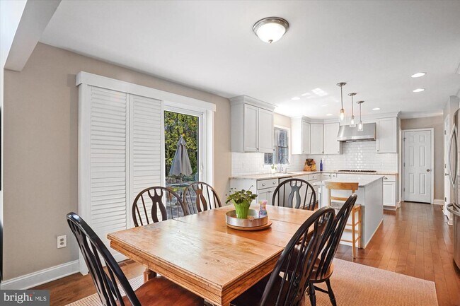 Building Photo - 307 Rhineforte Dr