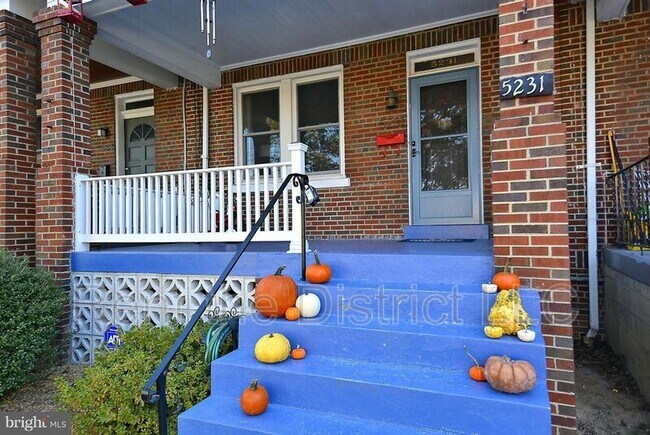 Foto del edificio - 5231 Kansas Ave NW