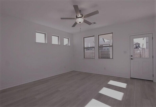 Foto del edificio - 562 Papaya Dr