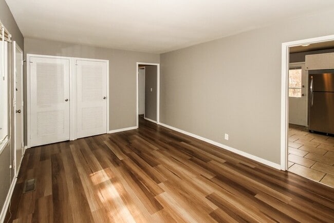 Building Photo - Adorable 3 Bedroom, 1 Bath Home in Eagleda...