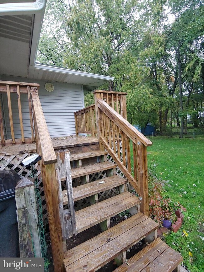 Foto del edificio - 507 Maple Ridge Ln
